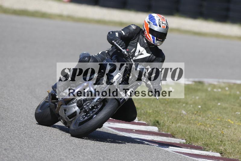 /07 09.04.2026 Cornu Master School ADR/Gruppe gruen/13